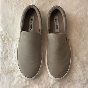 Steve Madden canvas shoe